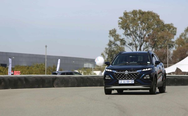 How to Optimize the Rear Suspension for Towing in a Land Rover Defender?